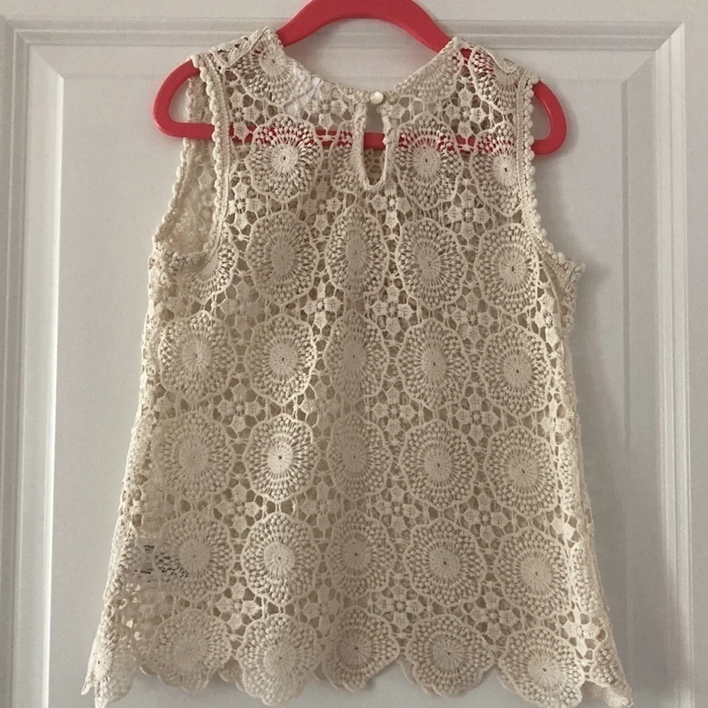 Girls size 6 6x top